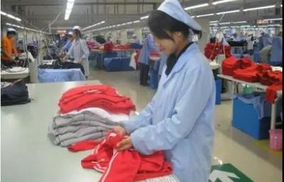 探秘隱藏的服裝批發市場 價格竟低于廣州、虎門！